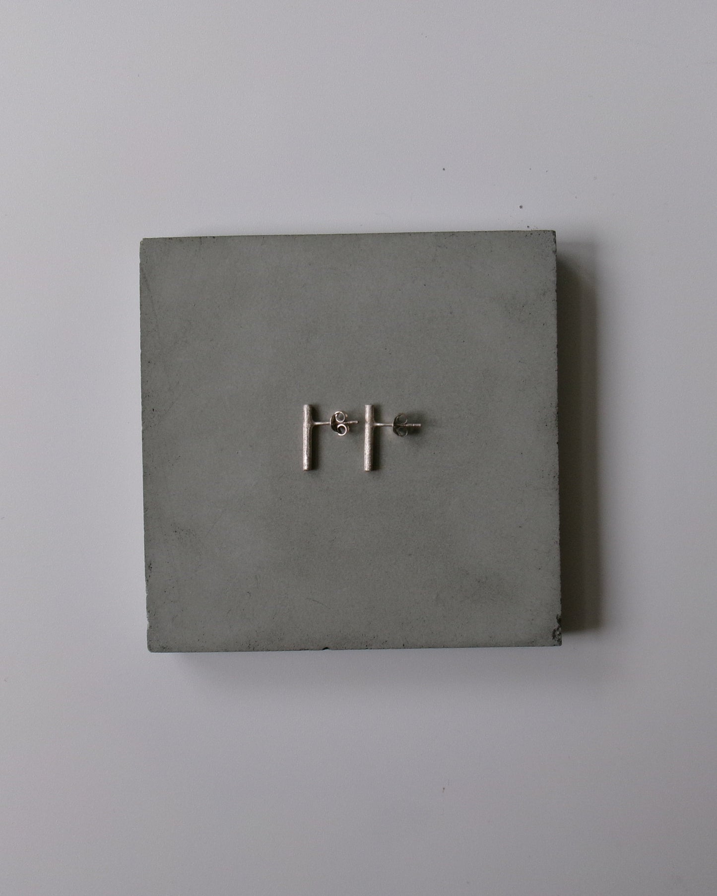 T-Bar Matte Pierce