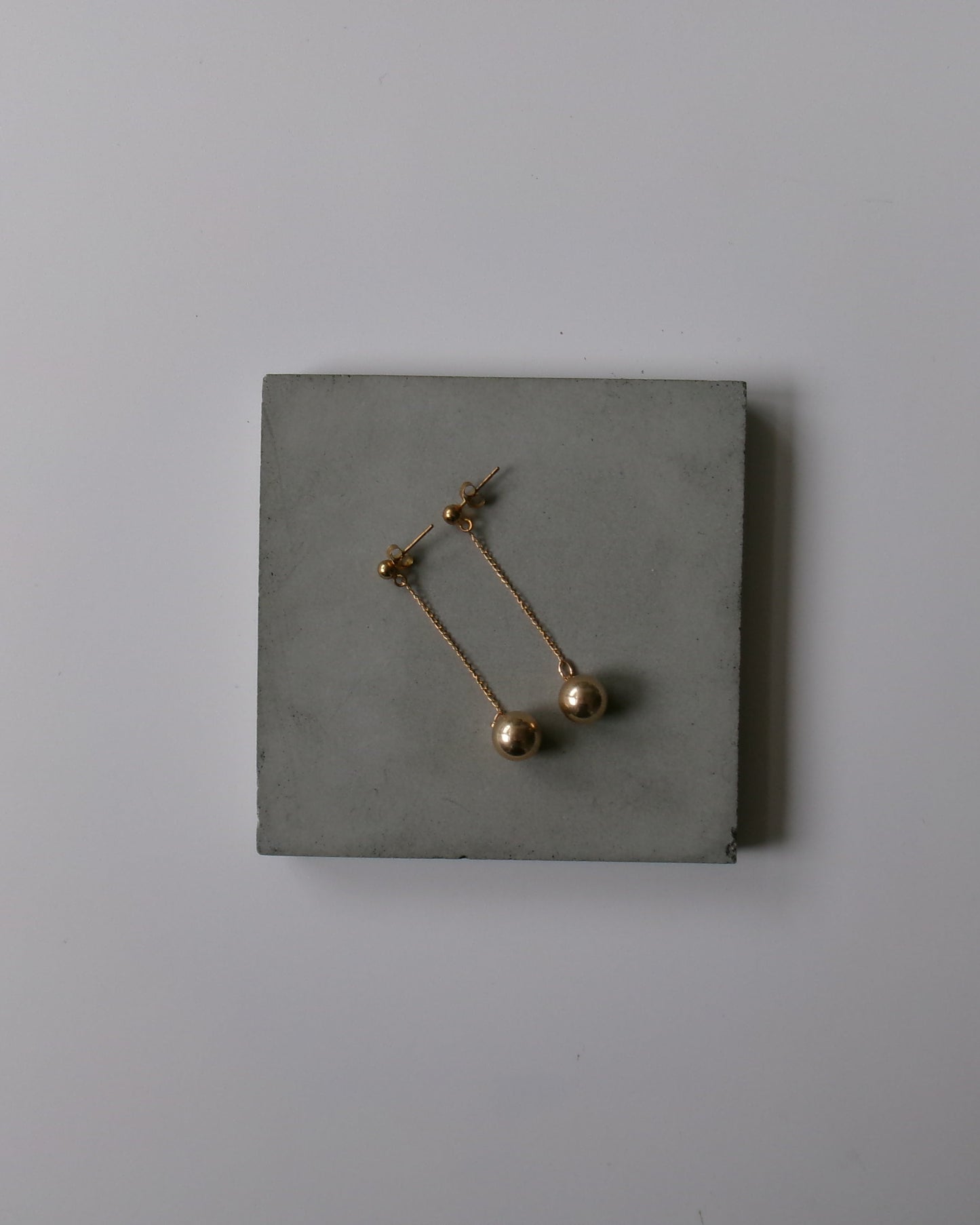 Sphere Swing Pierce