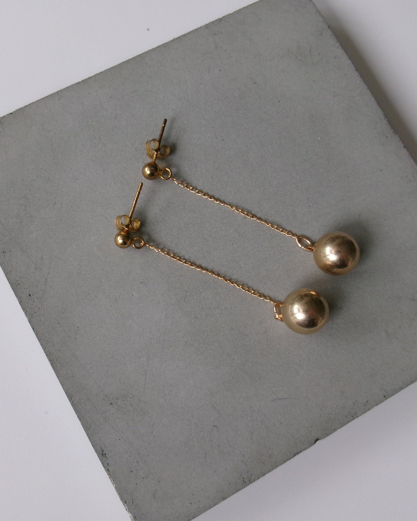 Sphere Swing Pierce