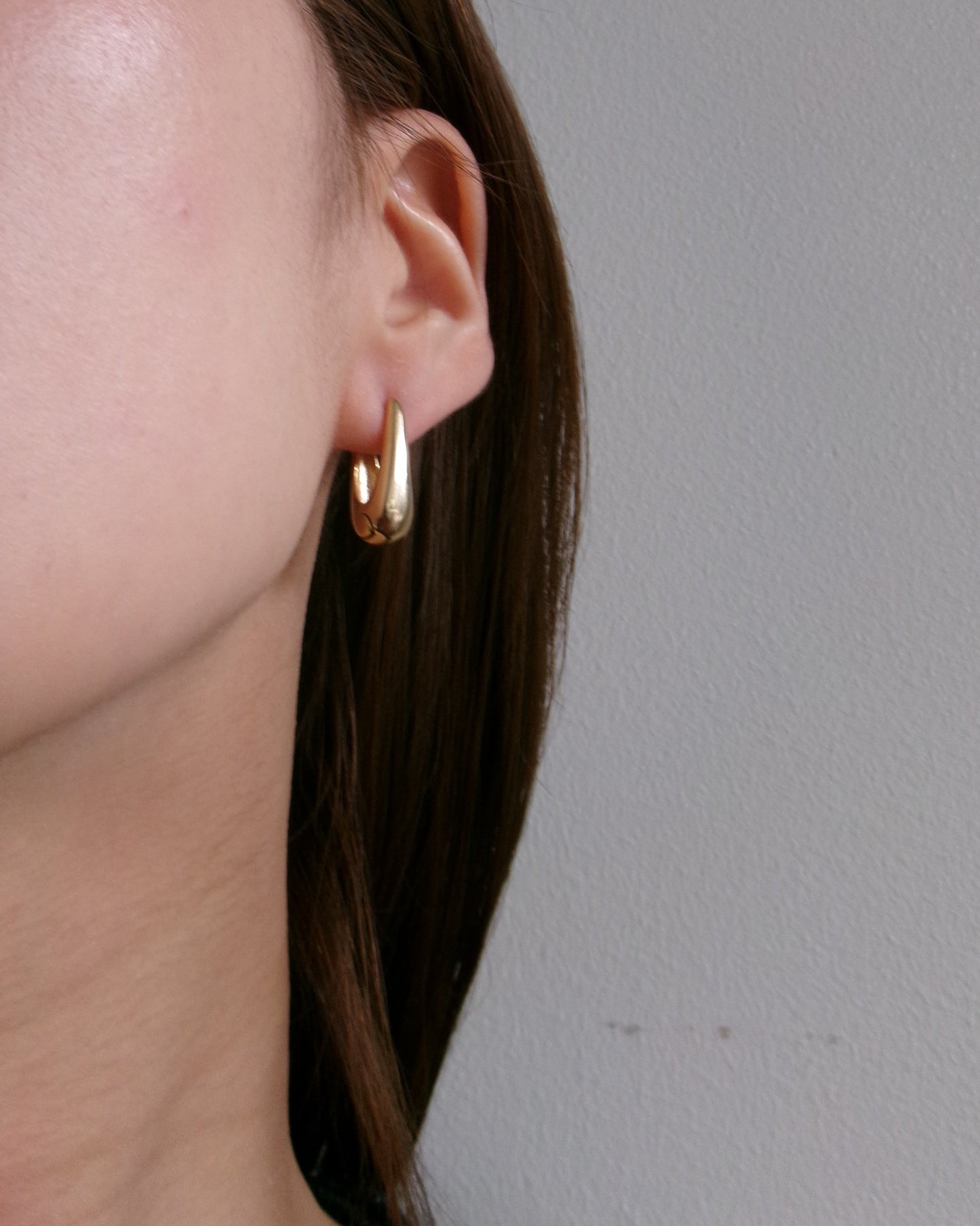 Bold Curve Pierce