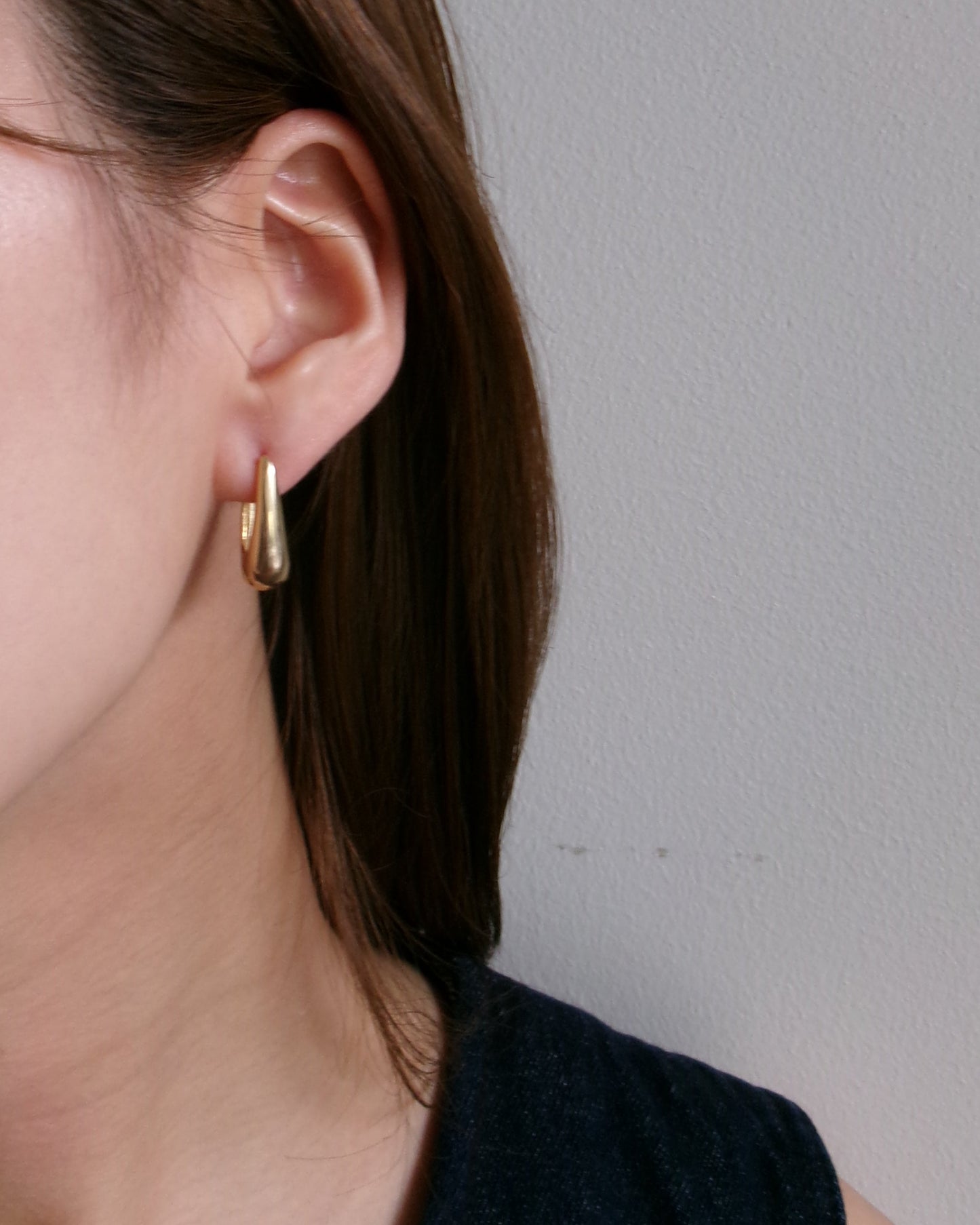 Bold Curve Pierce