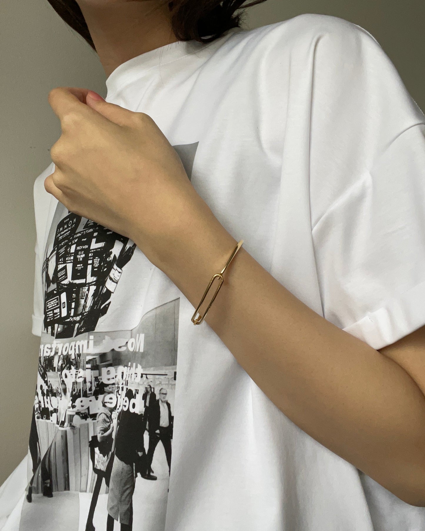 Sleek Round Bangle
