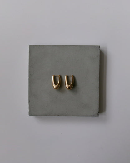Bold Curve Pierce